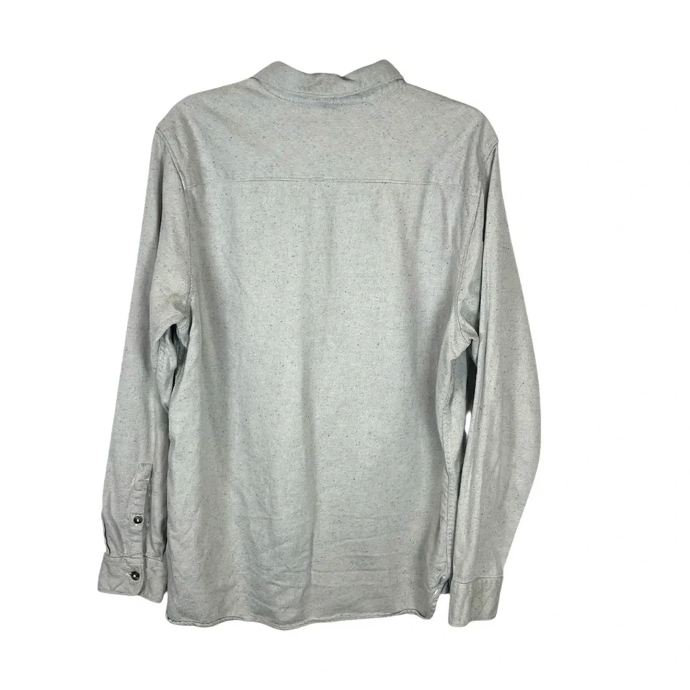 The North Face men’s light cream gray with speckles long sleeve cotton top Lg